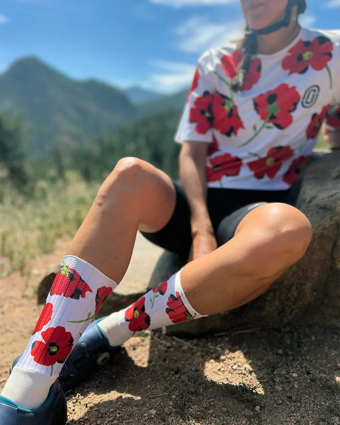 Red Poppies Aero Socks - Ostroy
